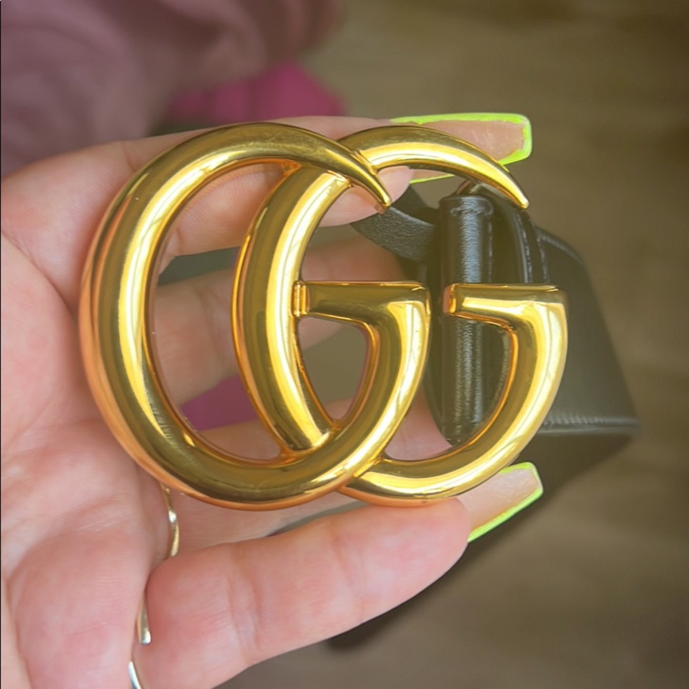 Brand new Gucci belt, never worn, also have receipt
